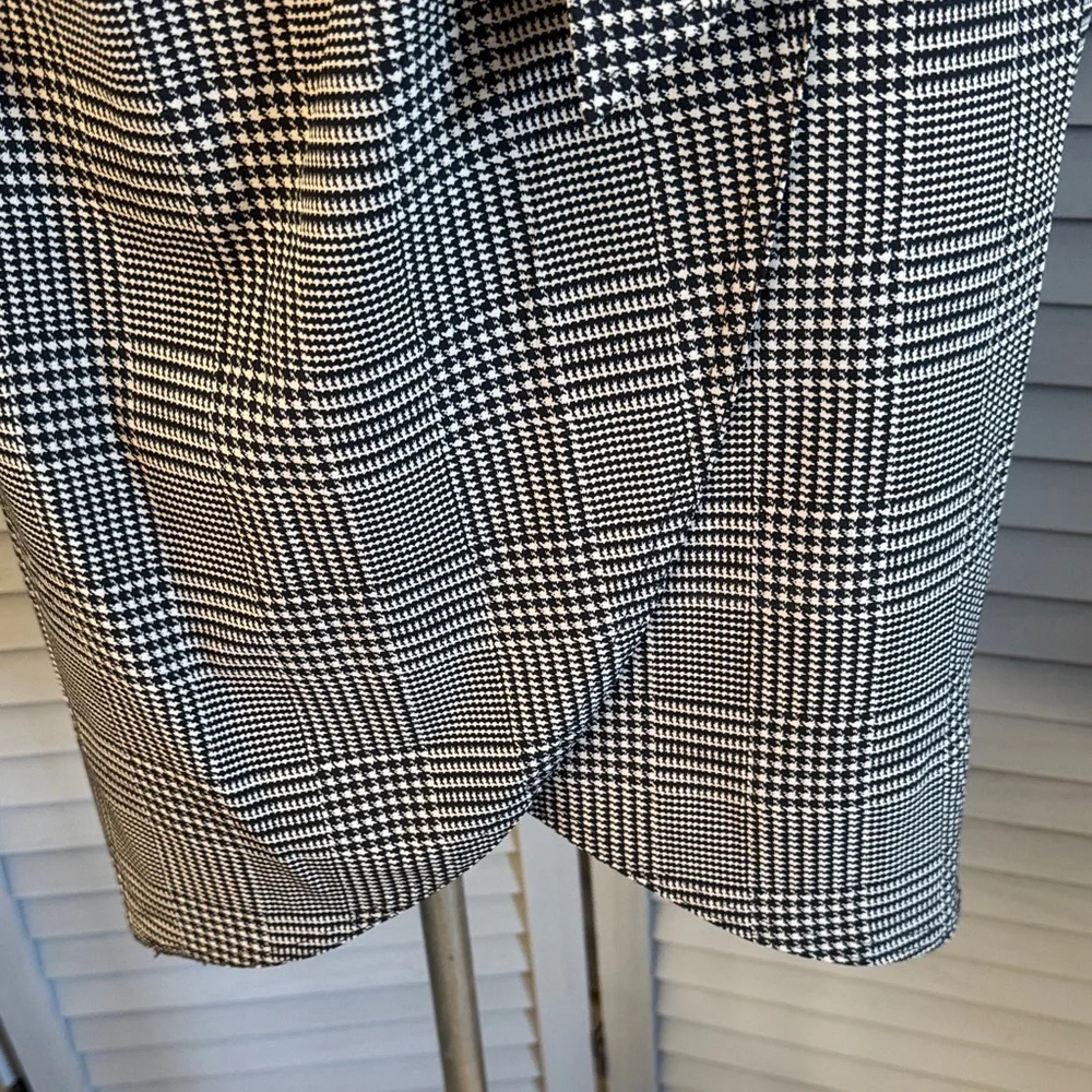 Calvin Klein Black and cream Herringbone pattern Wrap Dress~very classy! - Picture 7 of 13